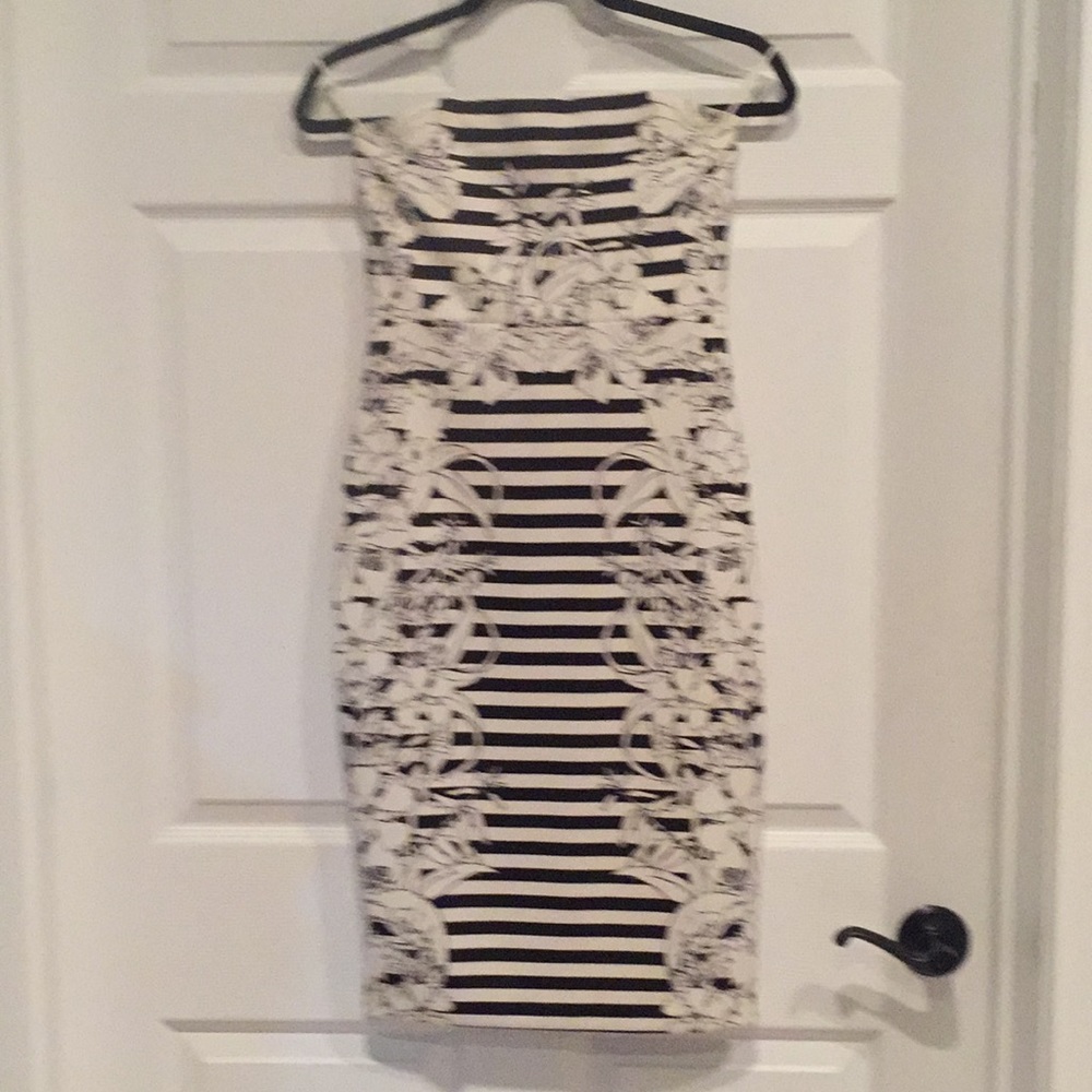 Express black and white dress